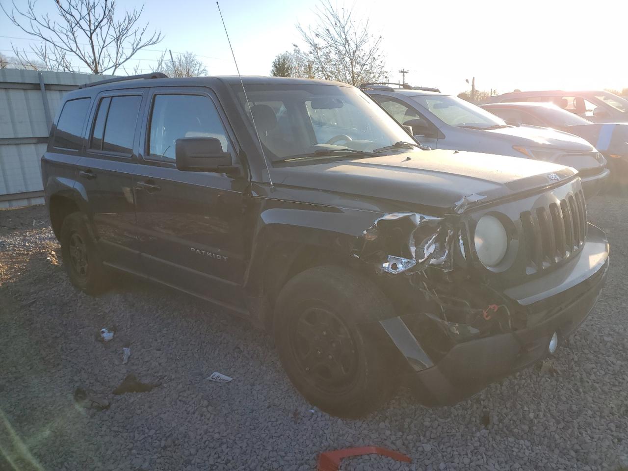 VIN 1C4NJRBB0ED773931 2014 JEEP PATRIOT no.4