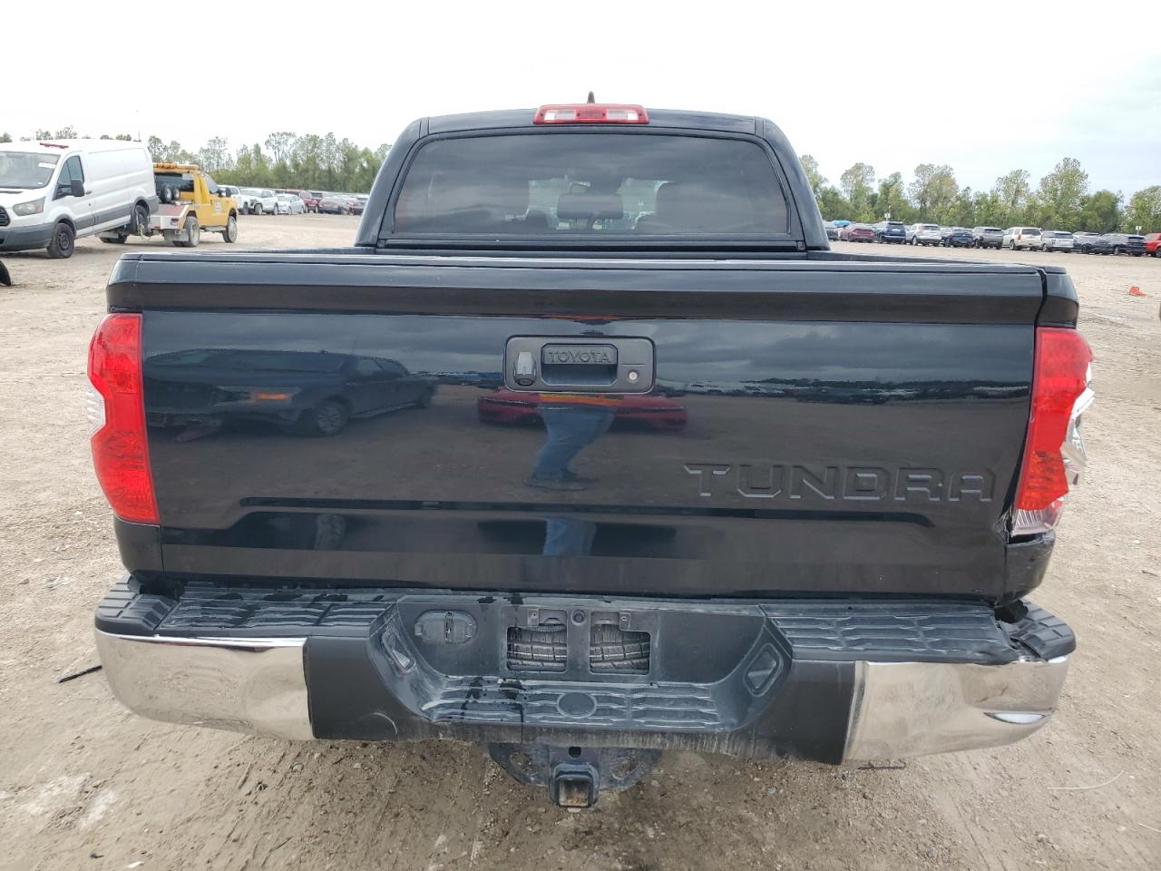 2021 Toyota Tundra Crewmax Sr5 VIN: 5TFEY5F16MX276286 Lot: 81511304