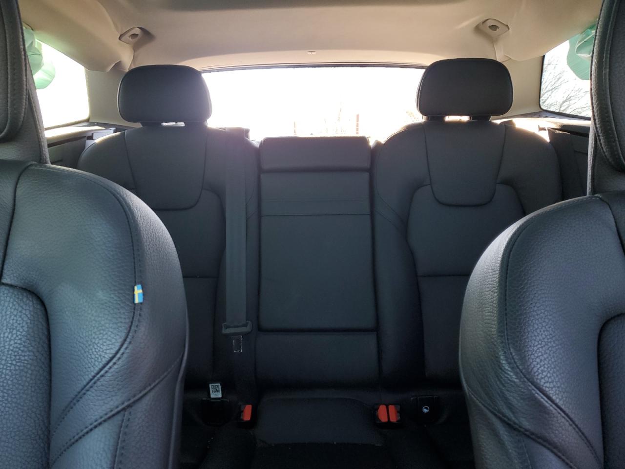 2021 Volvo XC60 - Image 10