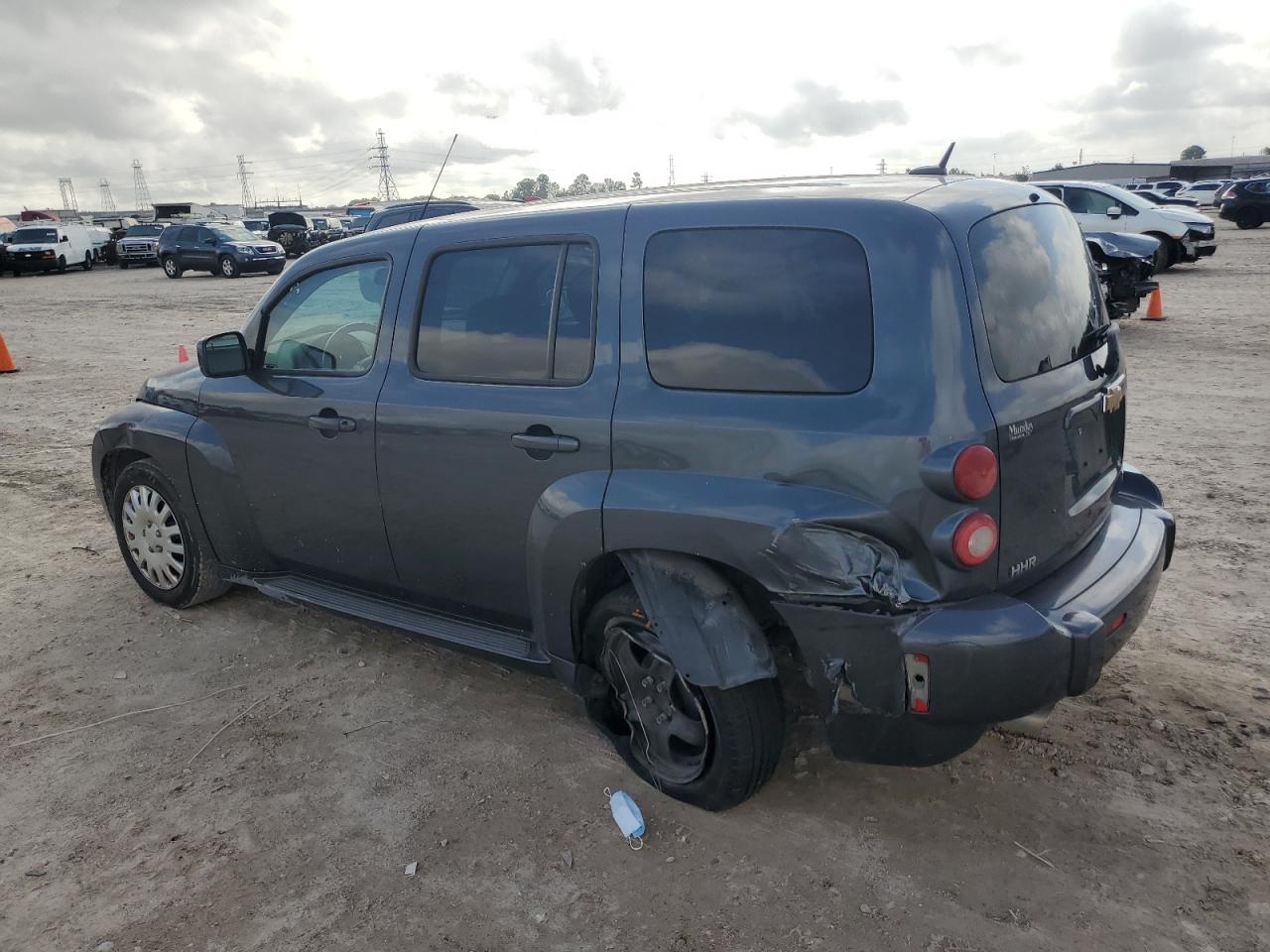 2011 Chevrolet HHR - Image 2