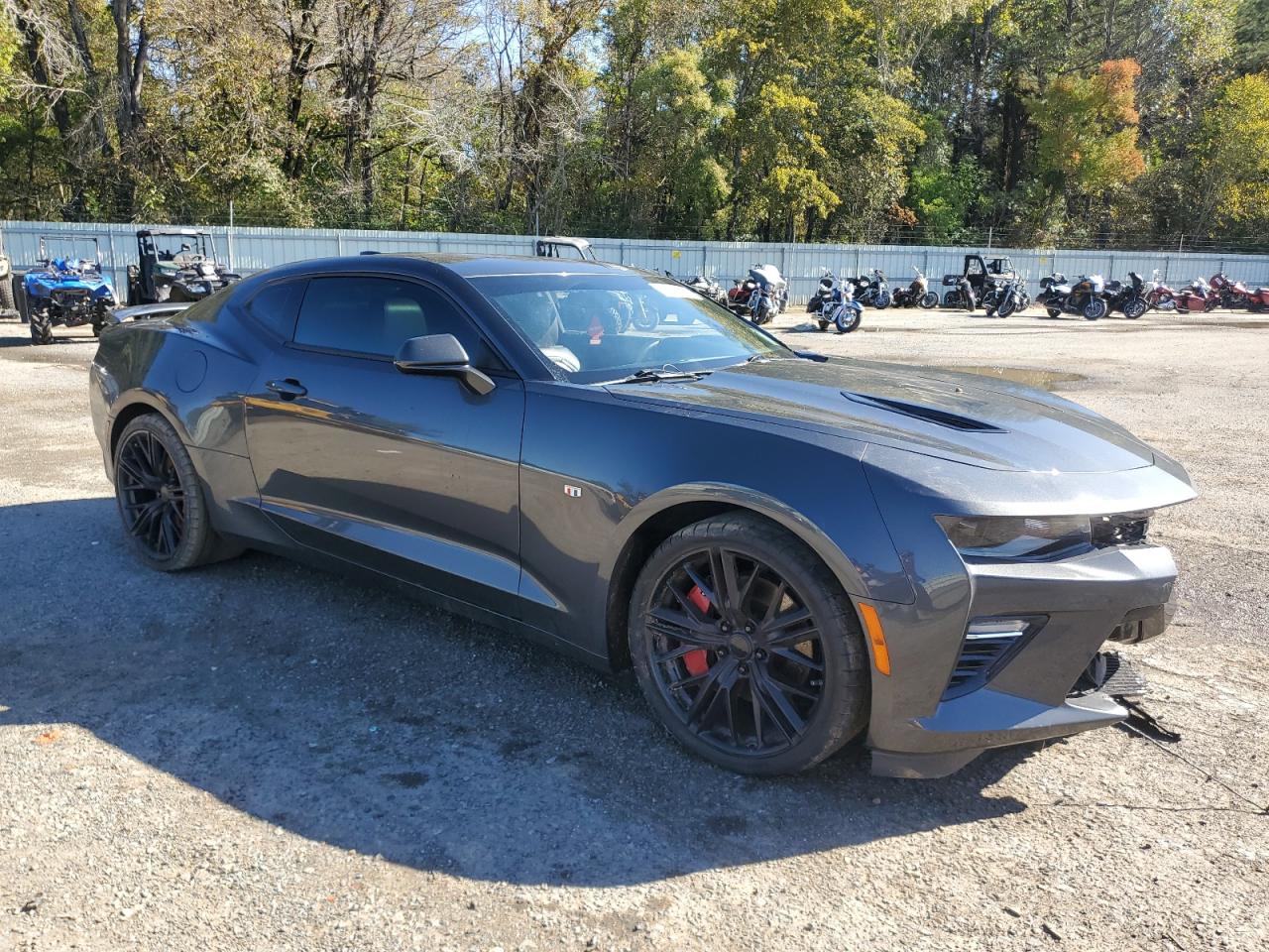 2017 Chevrolet Camaro - Image 4