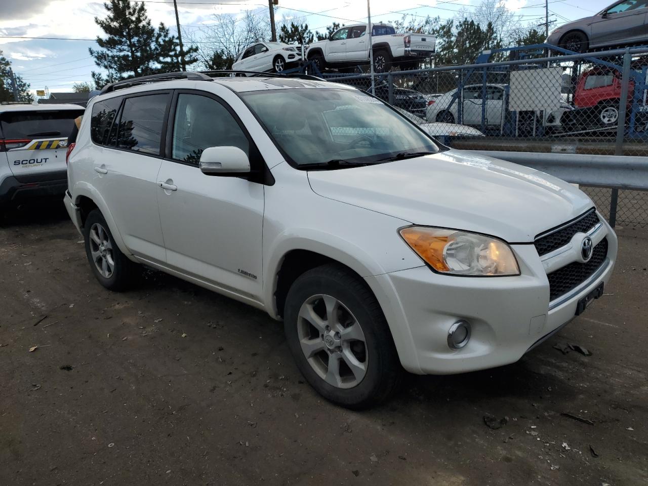 2011 Toyota RAV 4 - Image 4