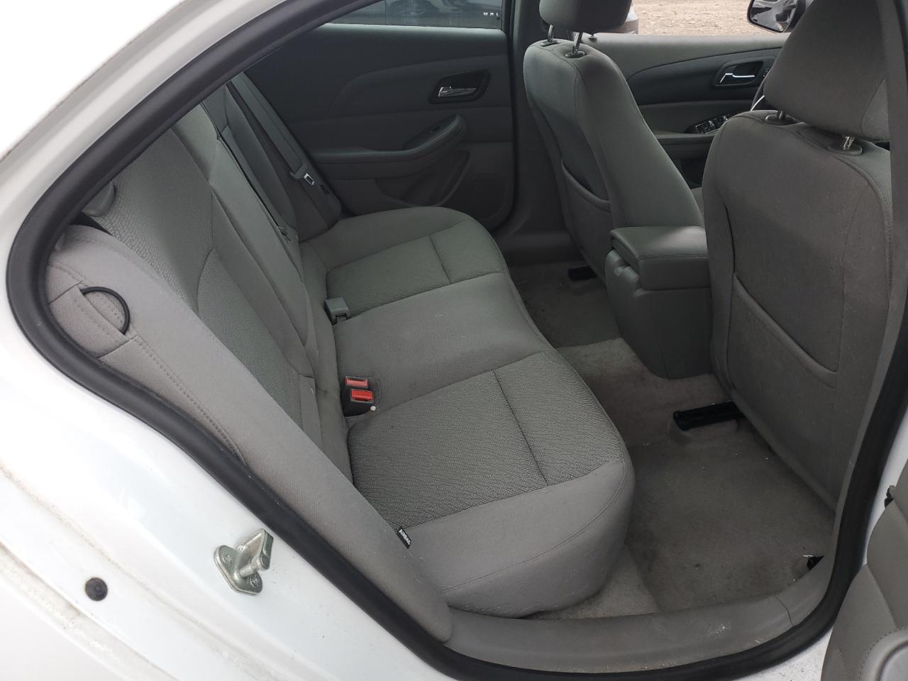 2013 Chevrolet Malibu - Image 10