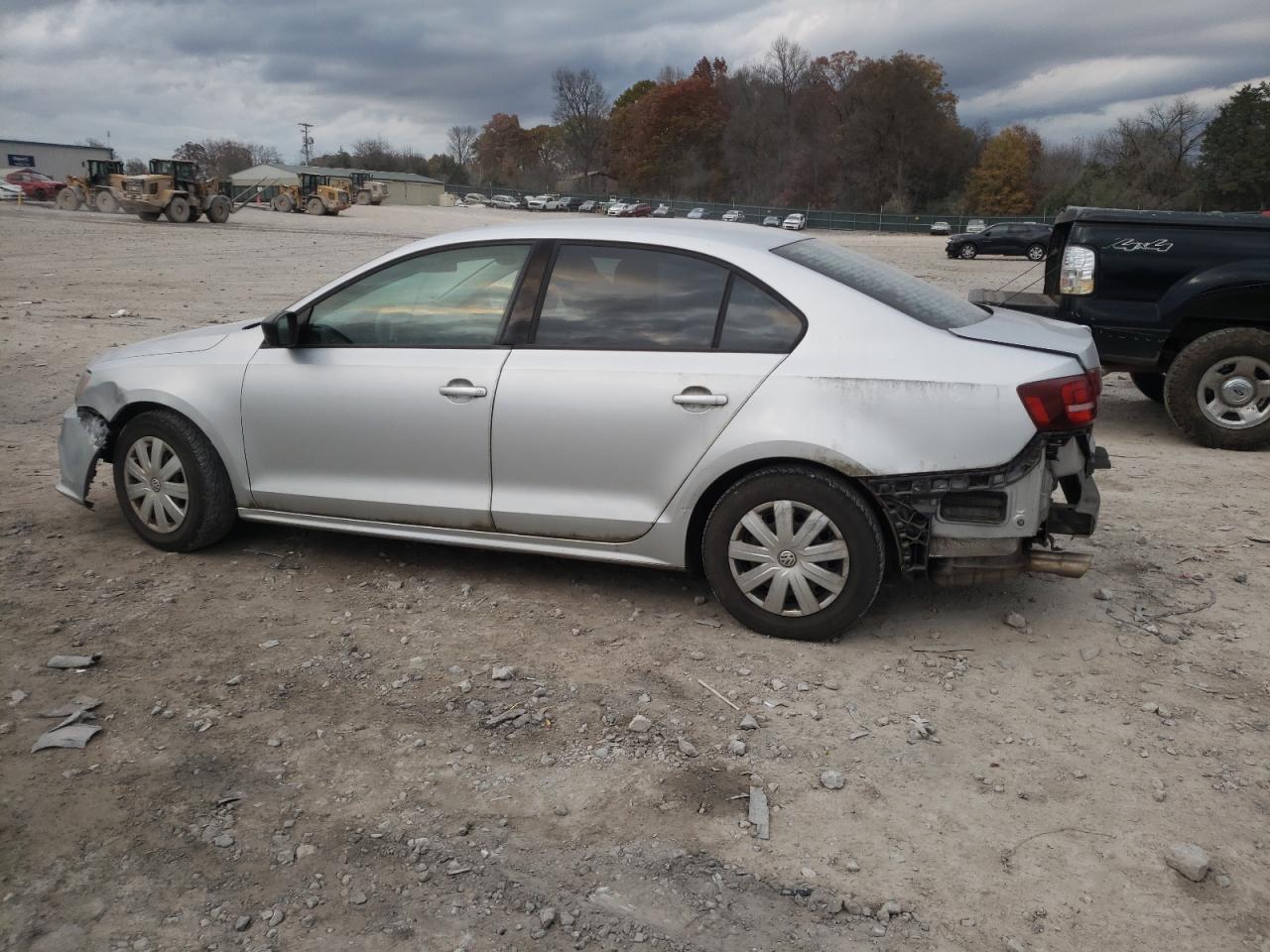 2016 Volkswagen Jetta - Image 2