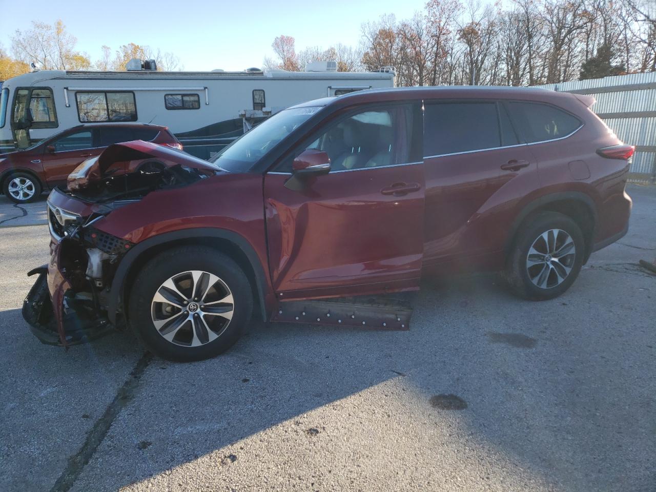 2022 Toyota Highlander - Image 1
