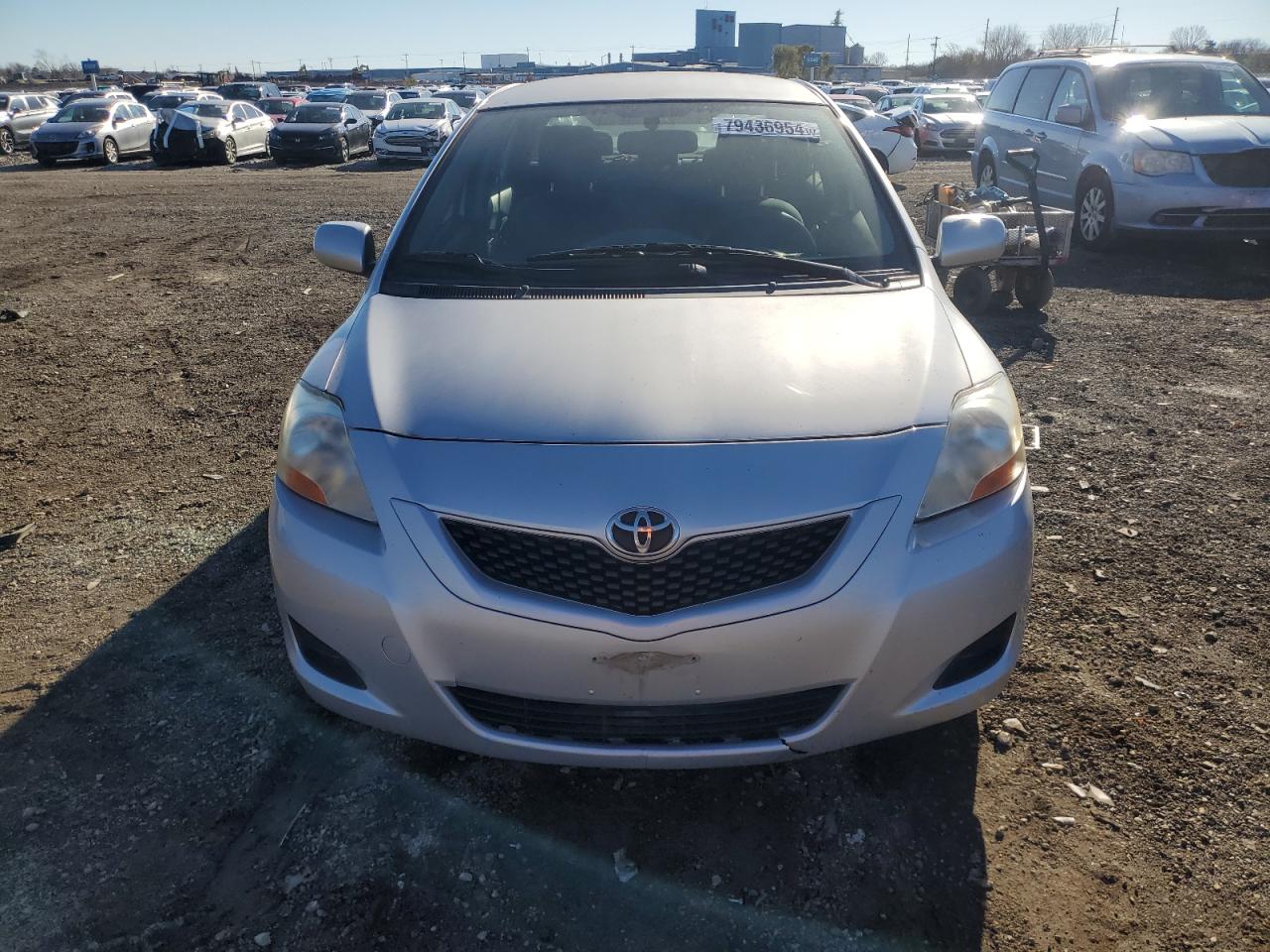 2010 Toyota Yaris - Image 5