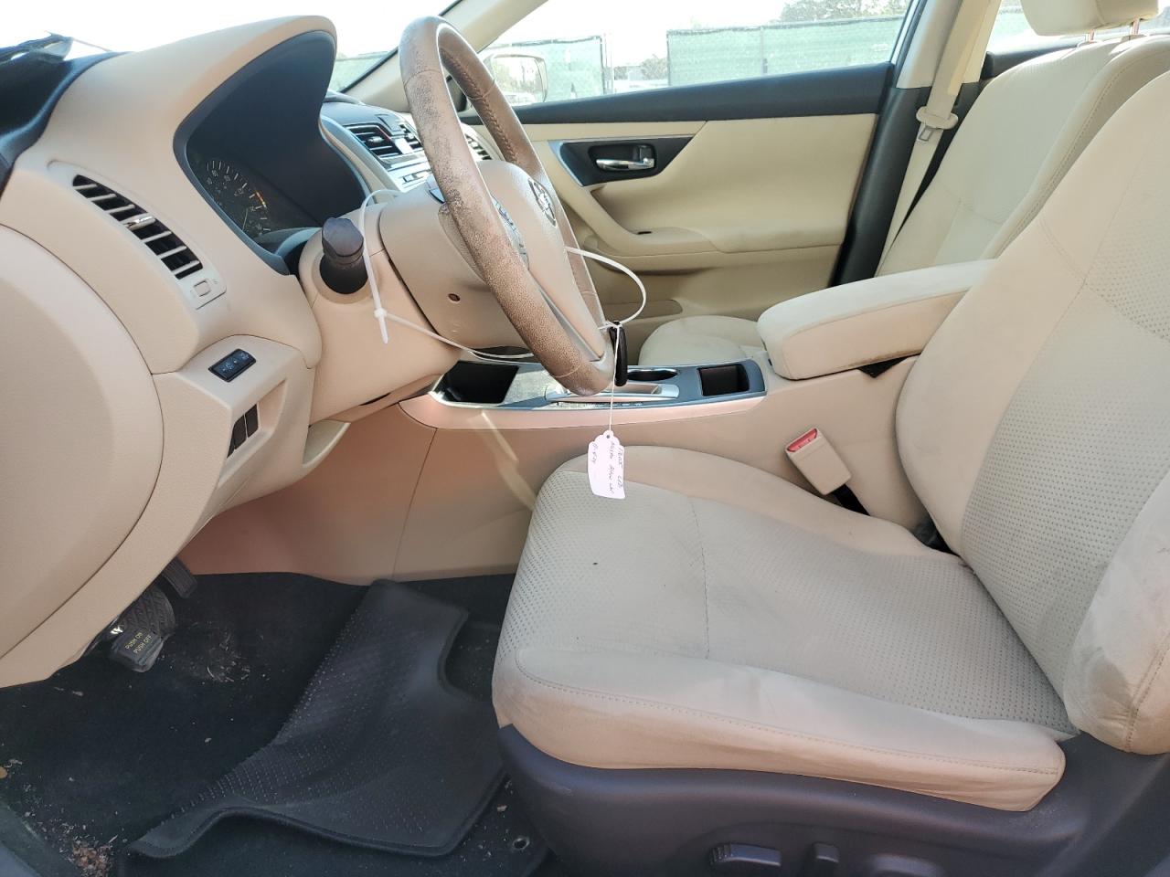 2015 Nissan Altima - Image 7