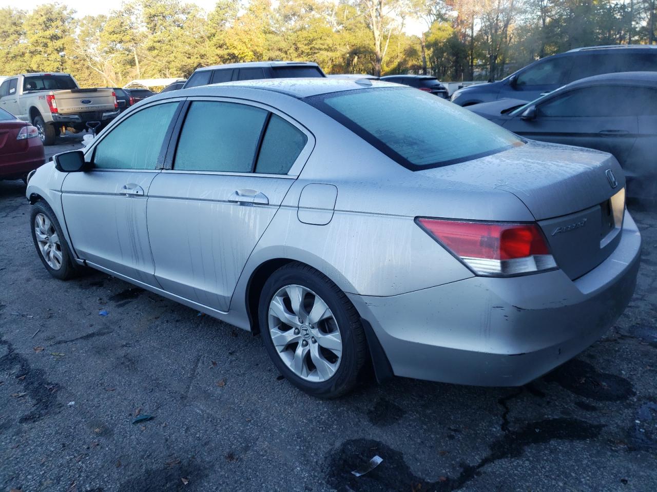 2010 Honda Accord - Image 2