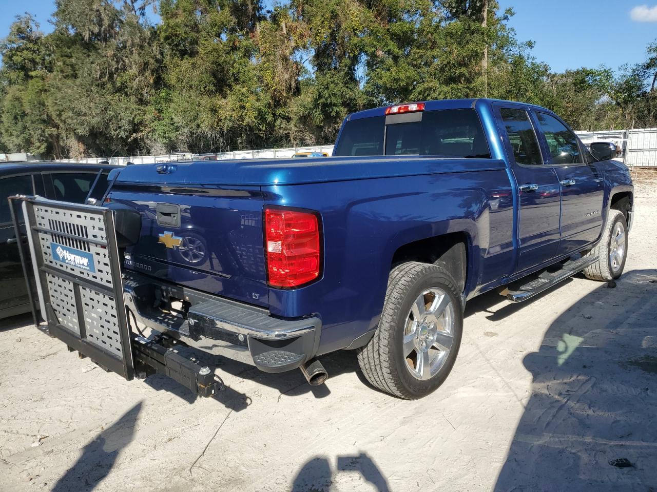 2015 Chevrolet Silverado - Image 3