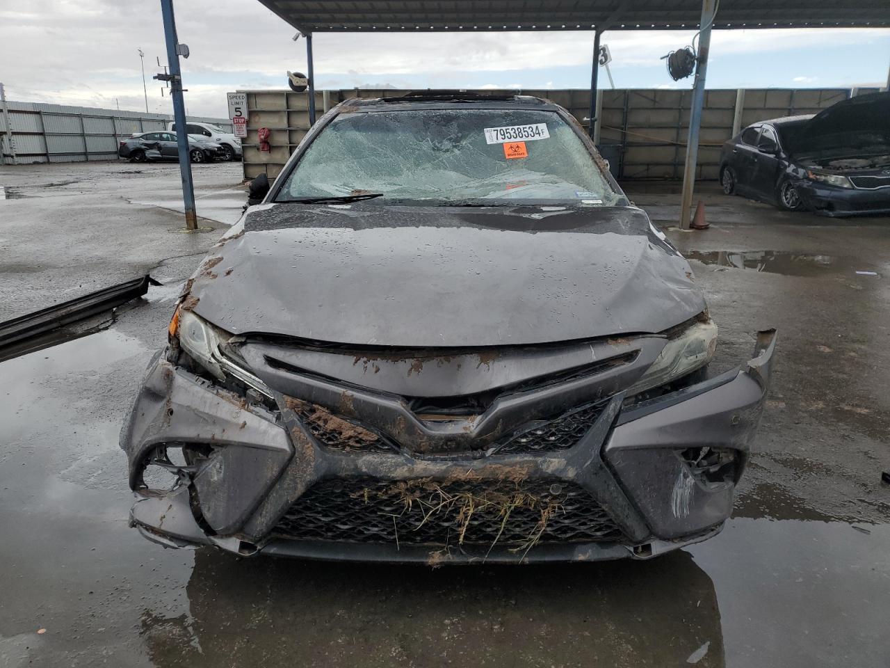 VIN 4T1BZ1HK4JU019747 2018 TOYOTA CAMRY no.5