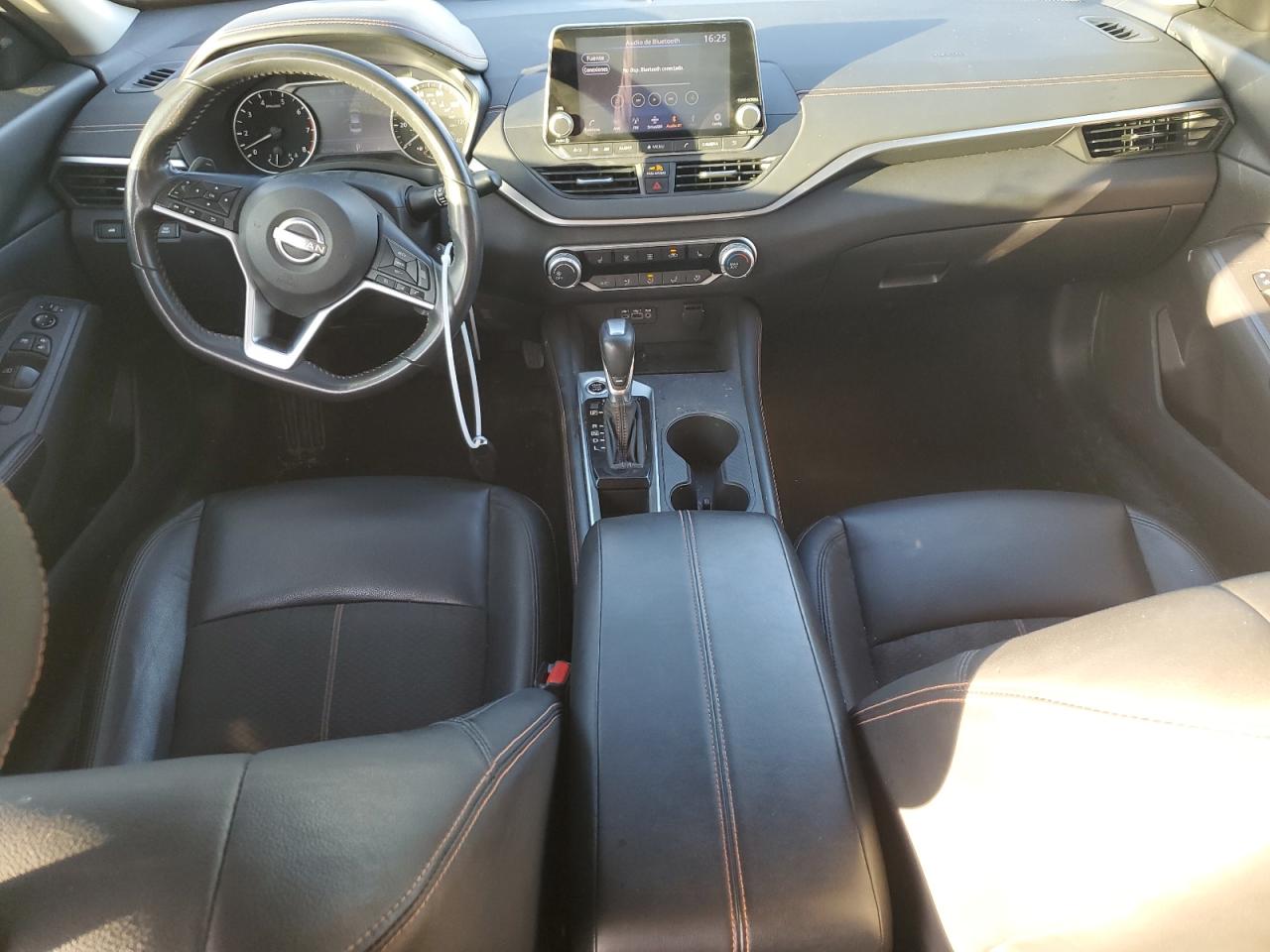 2022 Nissan Altima - Image 8