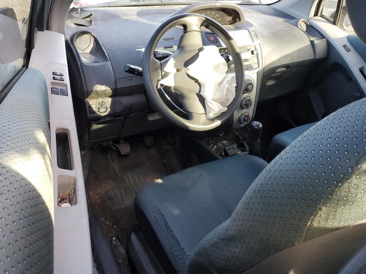 2008 Toyota Yaris - Image 8