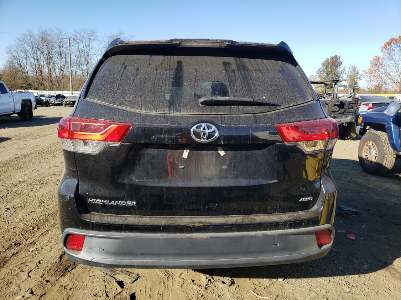 2018 Toyota Highlander - Image 6