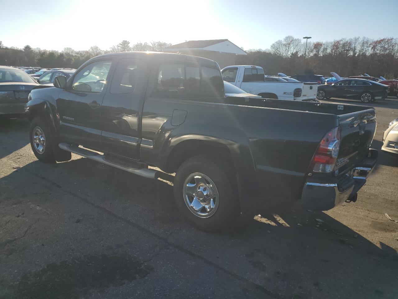 2009 Toyota Tacoma - Image 2