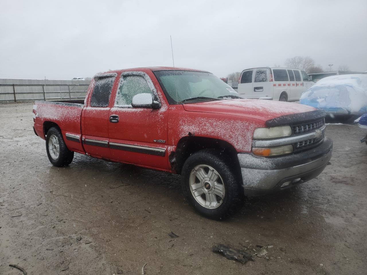 2000 Chevrolet Silverado - Image 4