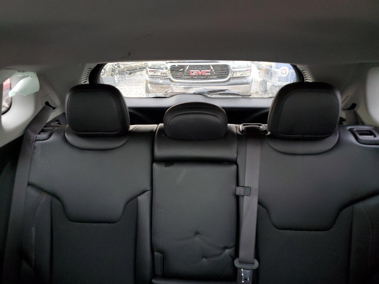 2022 Jeep Compass - Image 10