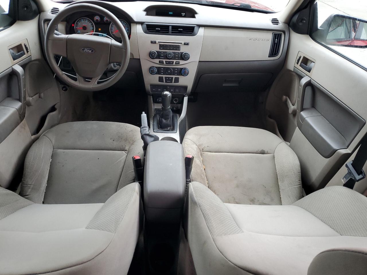 2010 Ford Focus - Image 8