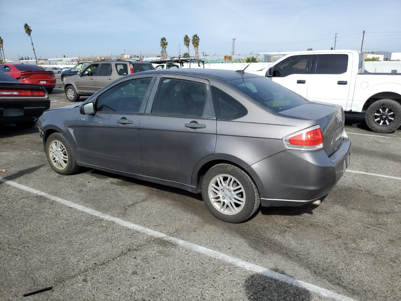 2010 Ford Focus - Image 2