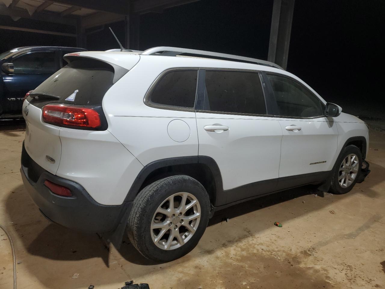 2017 Jeep Grand Cherokee - Image 3