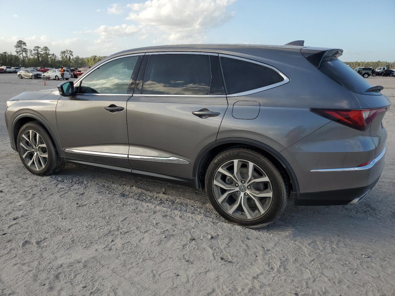 2023 Acura MDX - Image 2