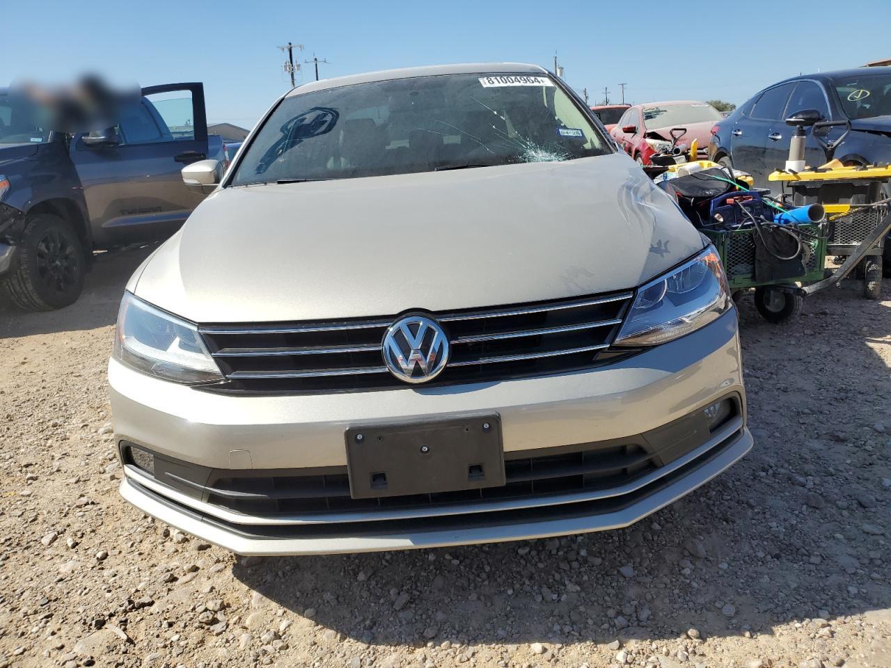 2015 Volkswagen Jetta - Image 5