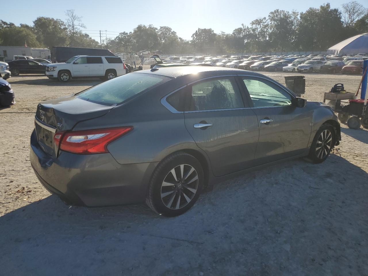 2017 Nissan Altima - Image 3