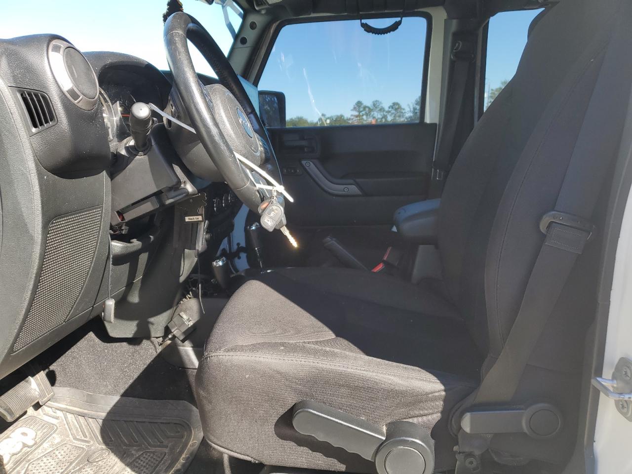 2015 Jeep Wrangler - Image 7