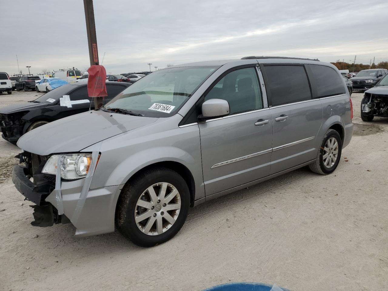 2014 Chrysler Town & Country - Image 1
