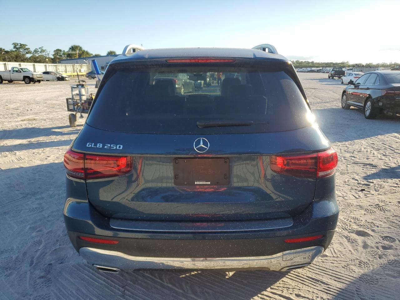 2020 Mercedes-Benz GLB - Image 6