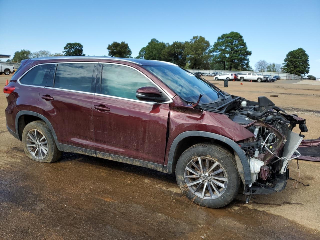 2019 Toyota Highlander - Image 4