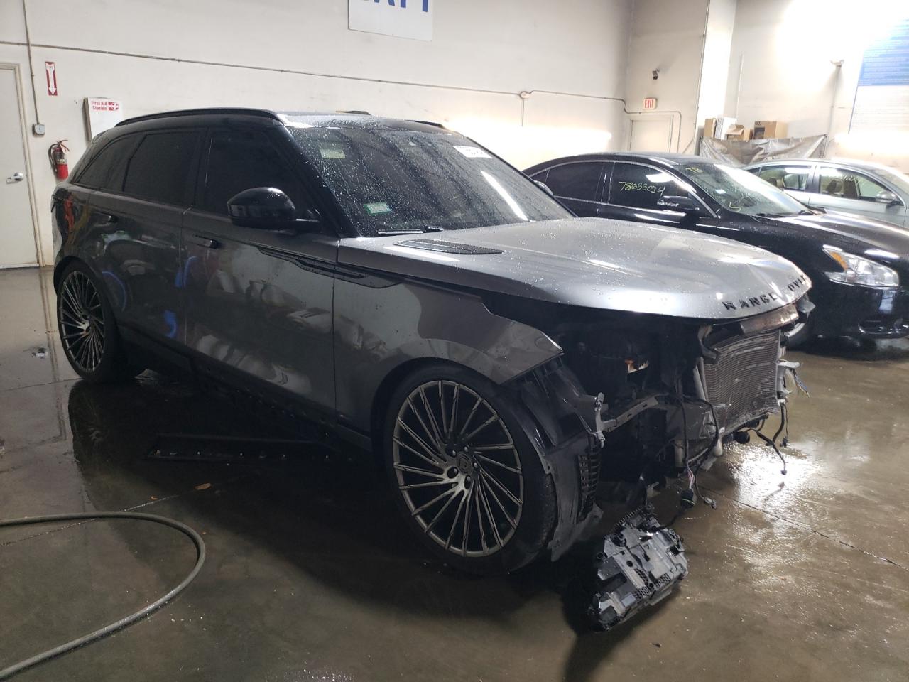 2018 Land Rover Range Rover - Image 4