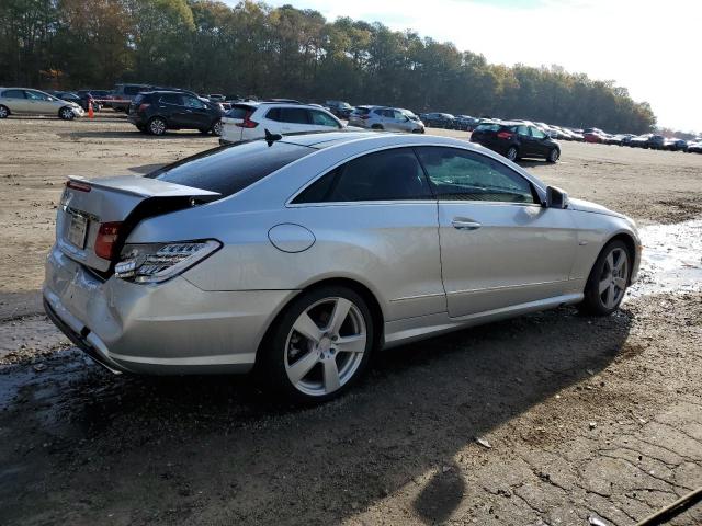  MERCEDES-BENZ E-CLASS 2012 Серебристый