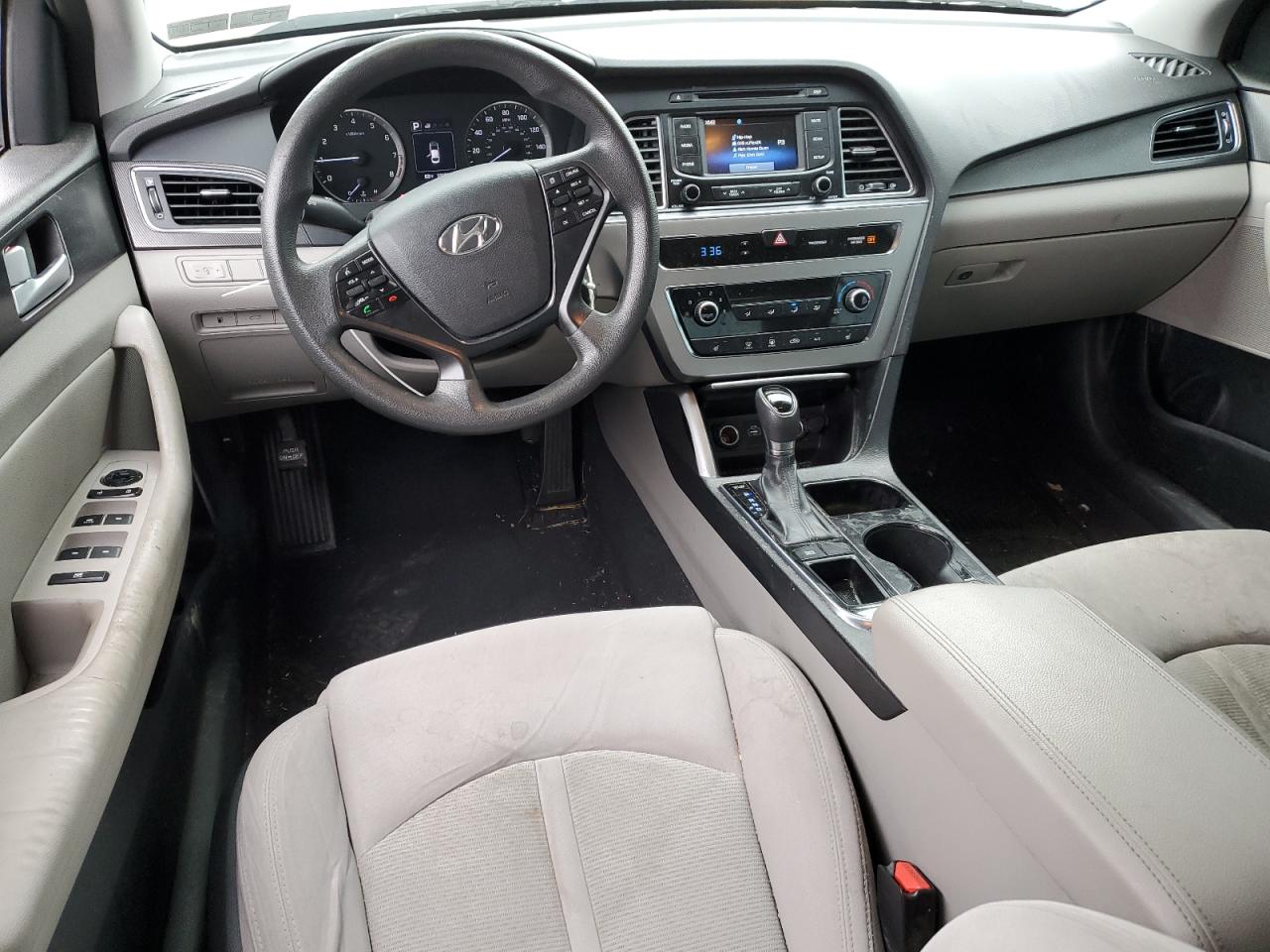 2015 Hyundai Sonata - Image 8