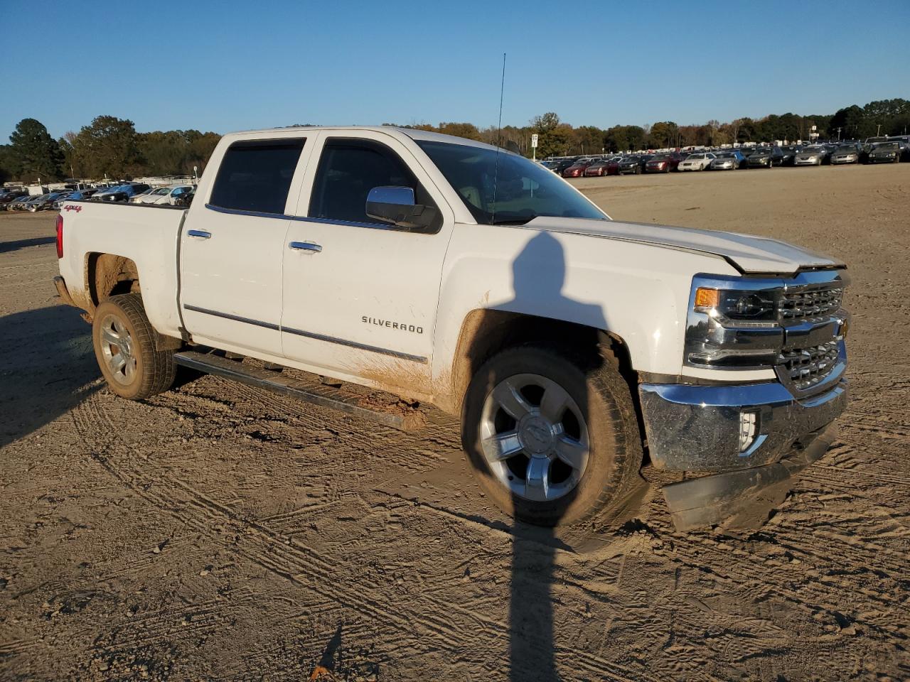 2017 Chevrolet Silverado - Image 4