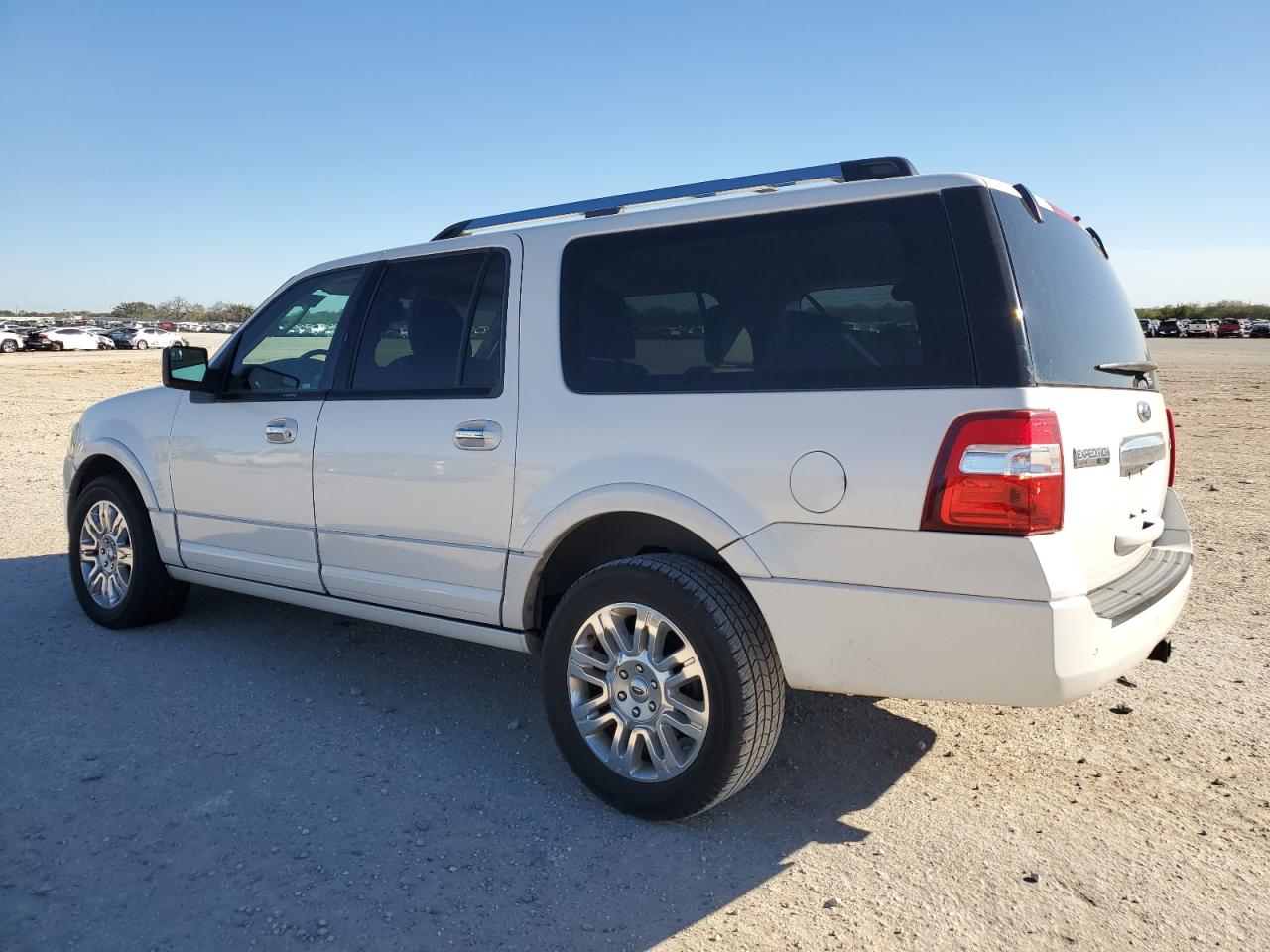 2014 Ford Expedition - Image 2