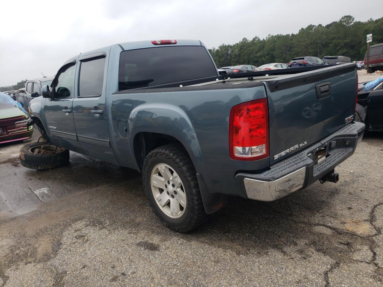 2008 GMC Sierra - Image 2