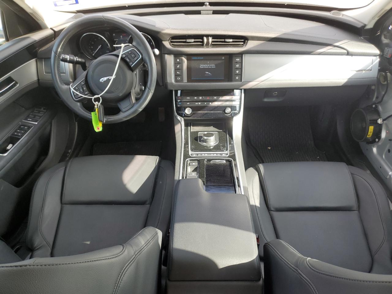 2018 Jaguar XF - Image 8