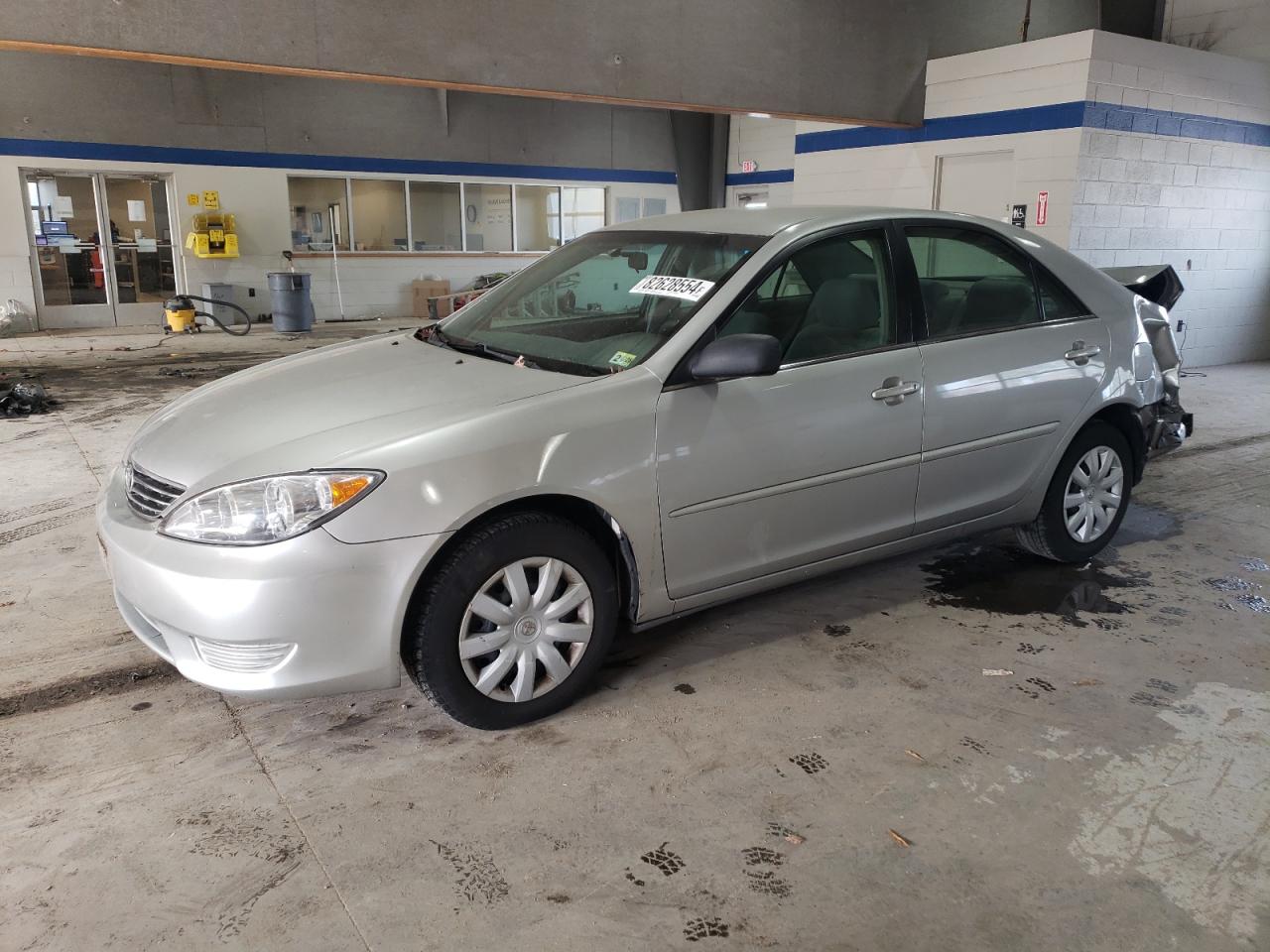 2005 Toyota Camry - Image 1