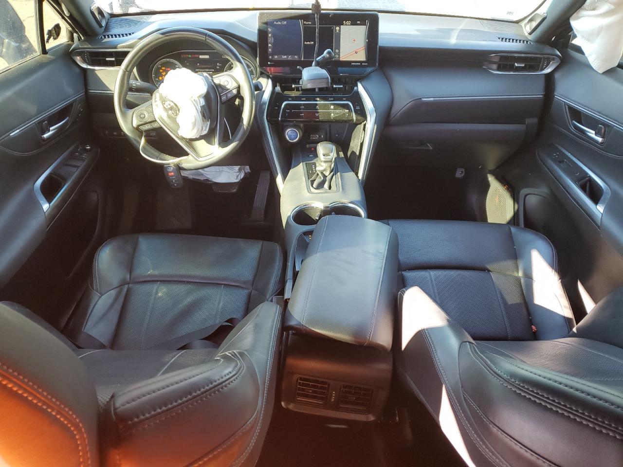 2021 Toyota Venza - Image 8