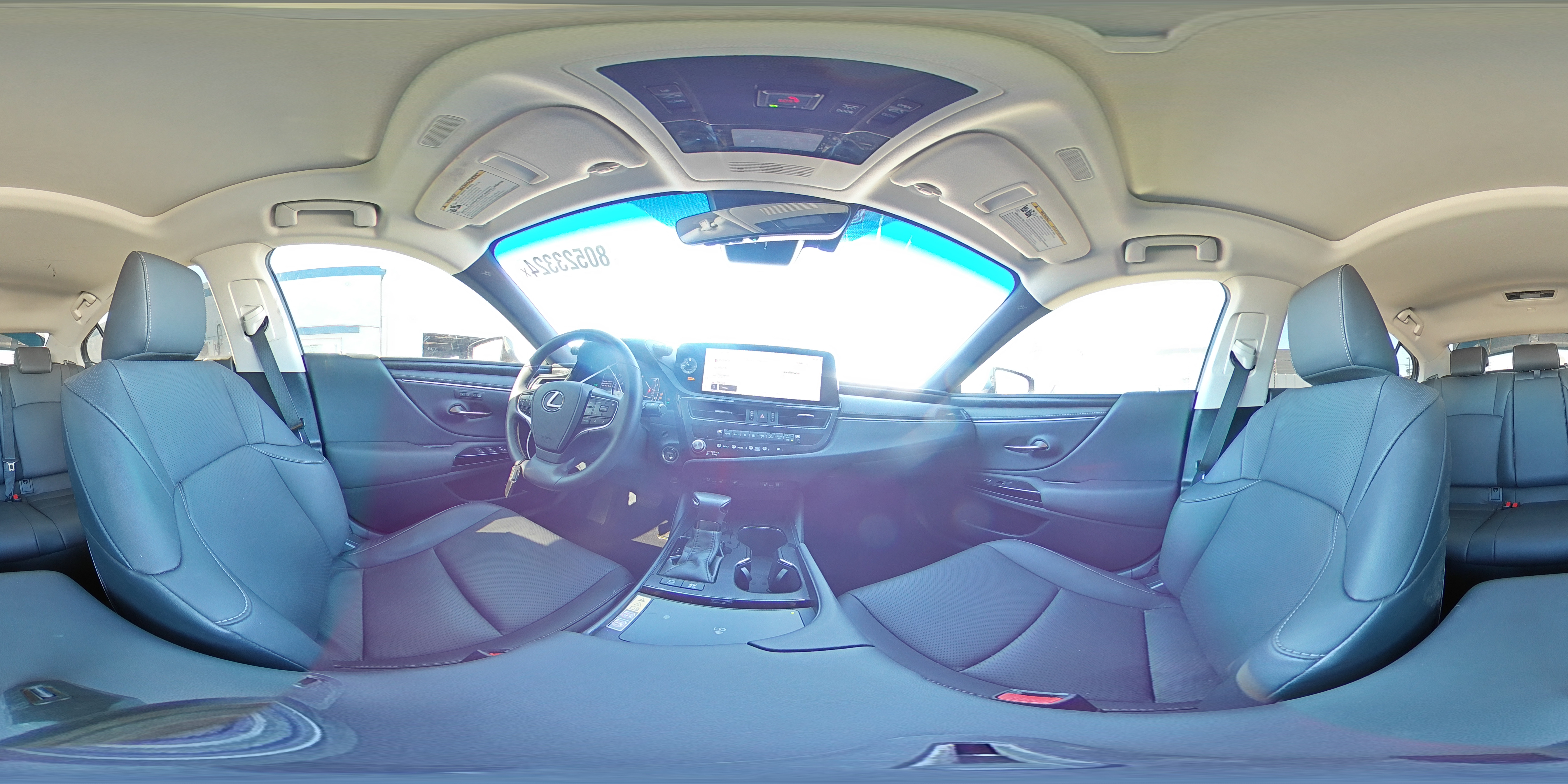 2024 Lexus ES - Image 13