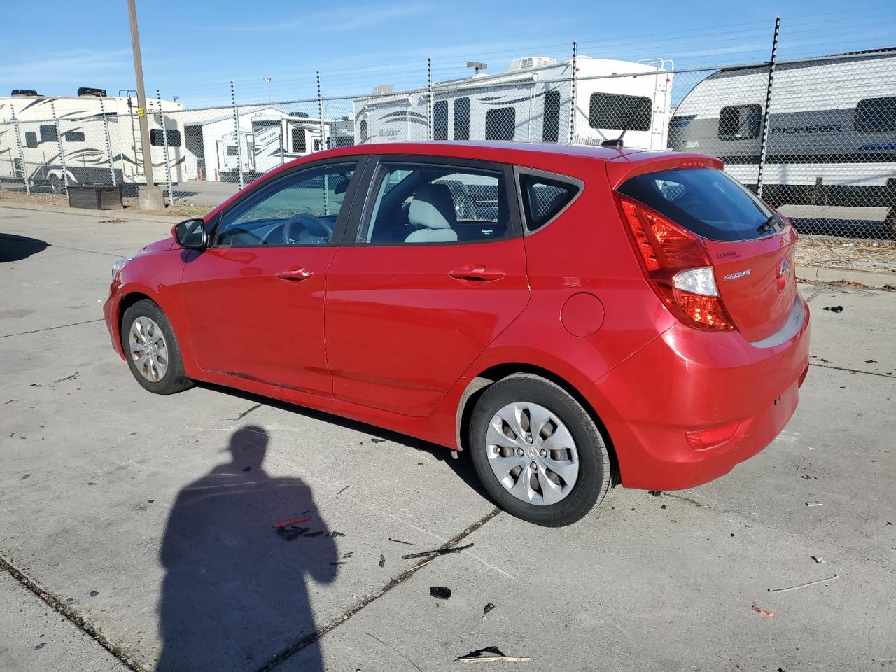 VIN KMHCT5AE9HU342624 2017 HYUNDAI ACCENT no.2