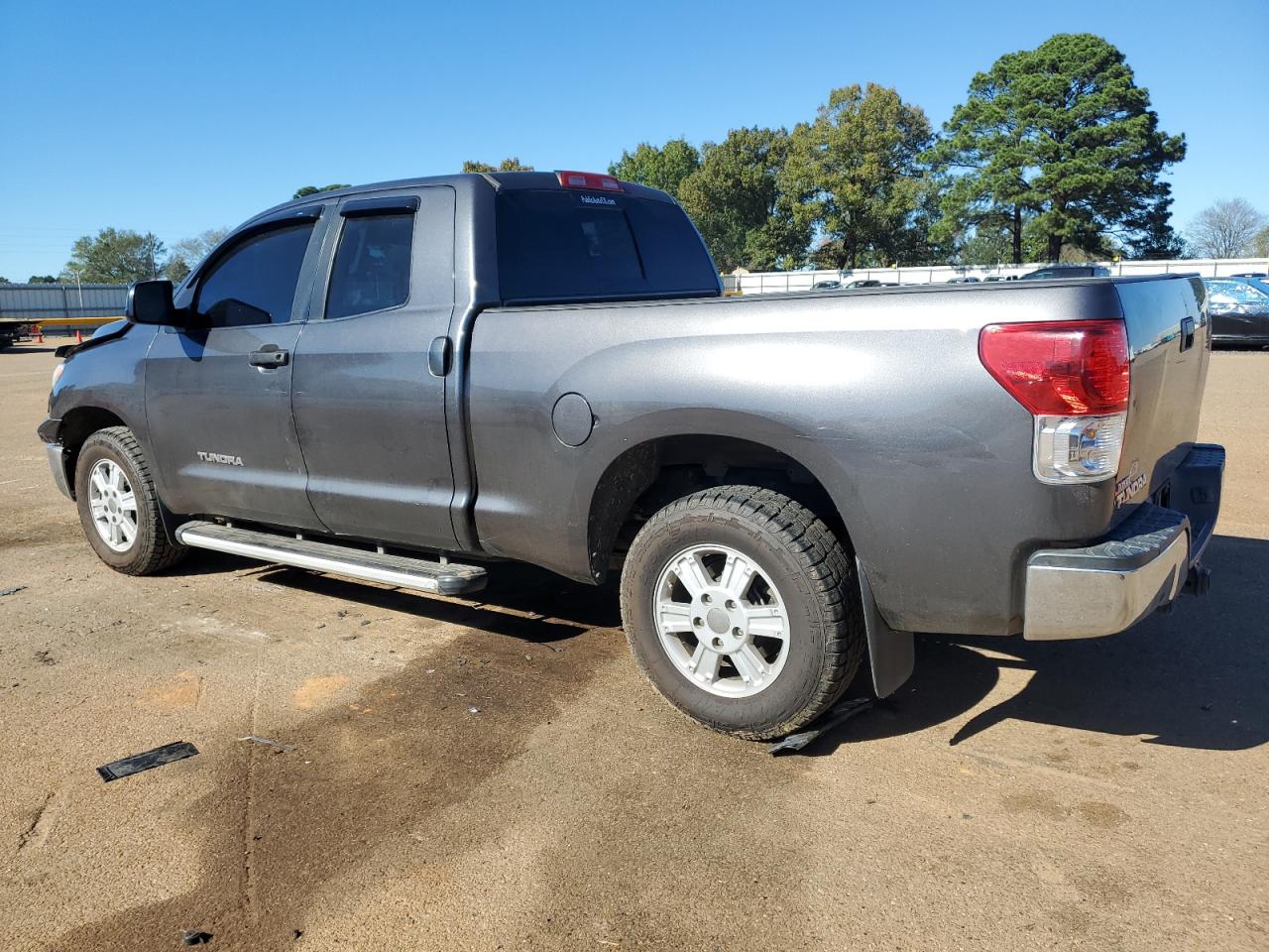 2012 Toyota Tundra - Image 2