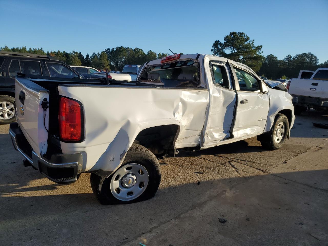 VIN 1GCHSBEA5G1381553 2016 CHEVROLET COLORADO no.3