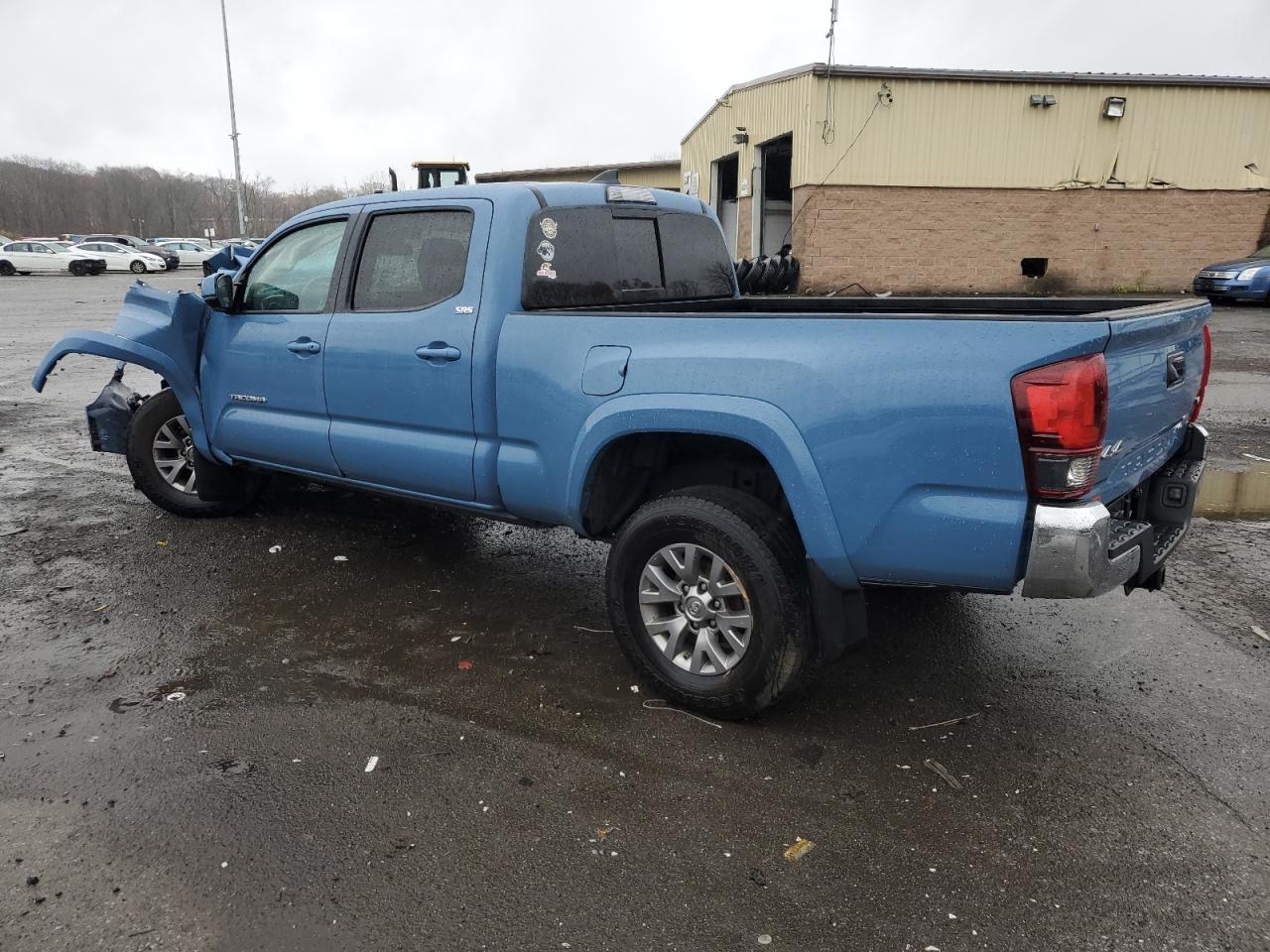 2019 Toyota Tacoma - Image 2
