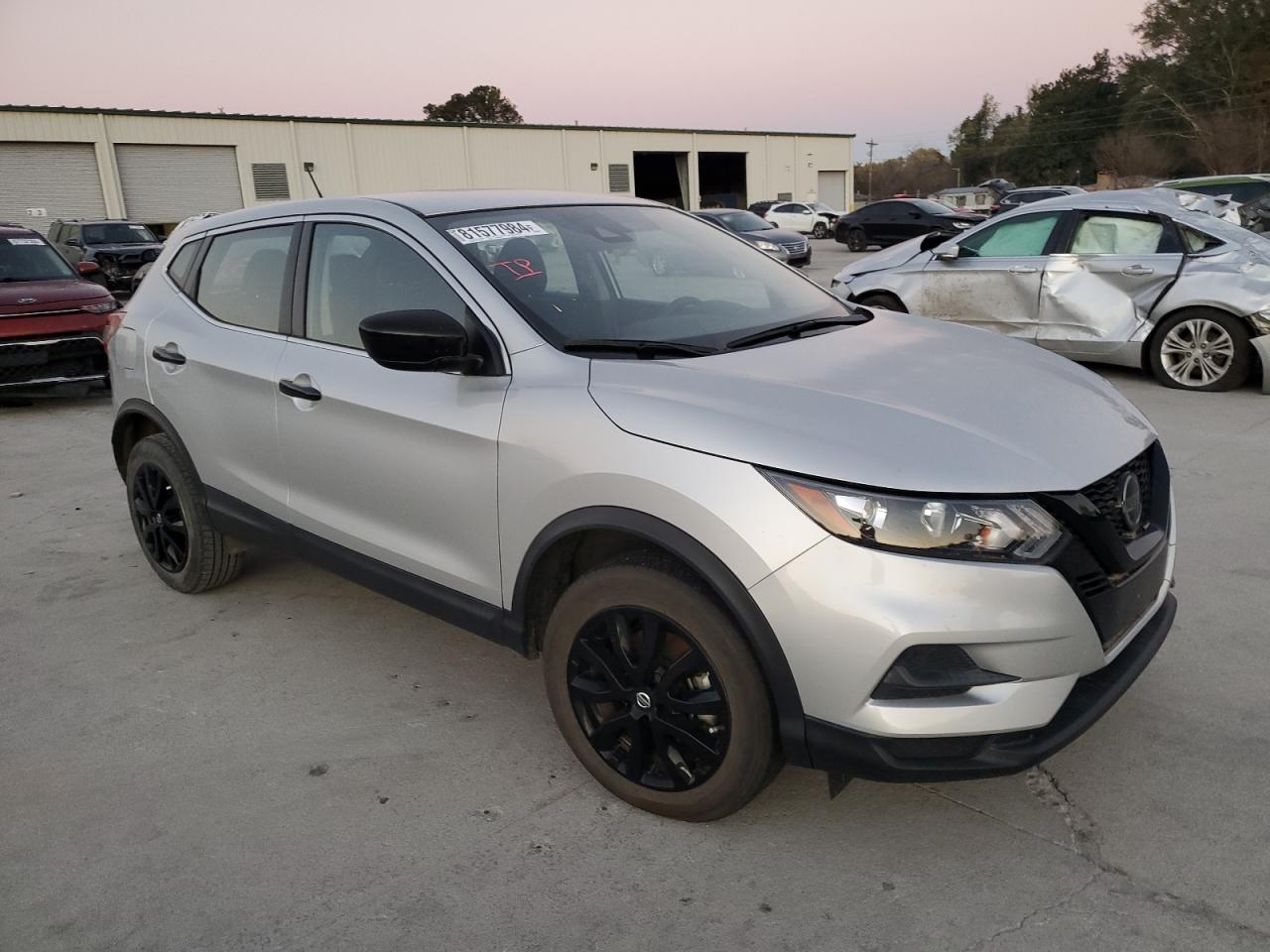 2021 Nissan Rogue - Image 4