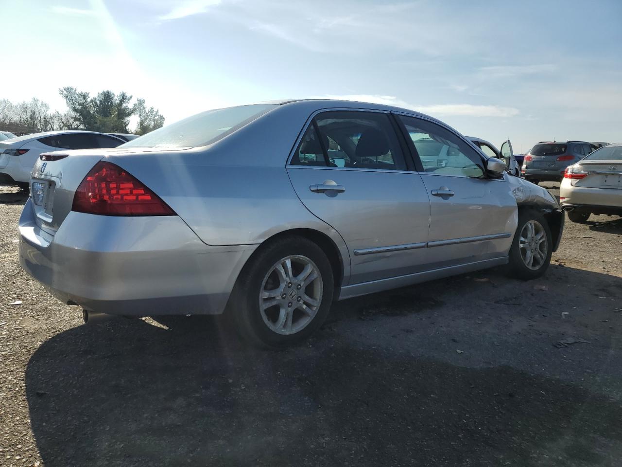 2007 Honda Accord - Image 3