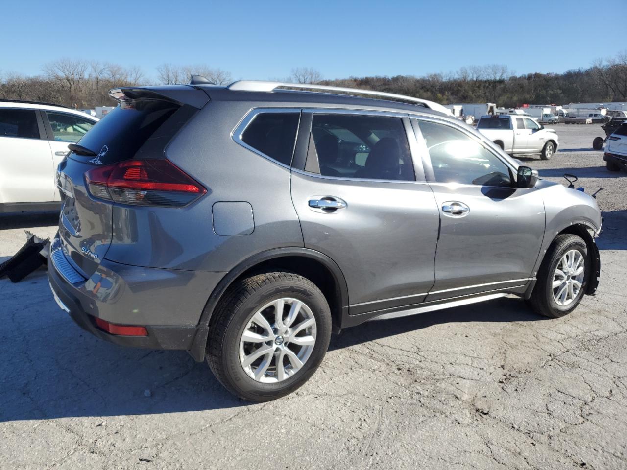 2019 Nissan Rogue - Image 3