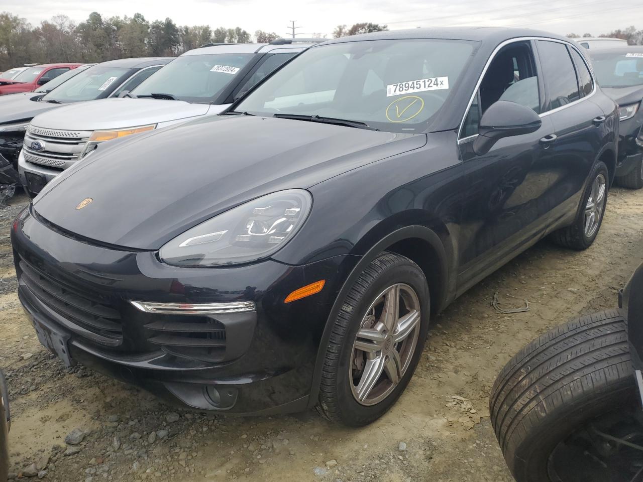 2015 PORSCHE CAYENNE