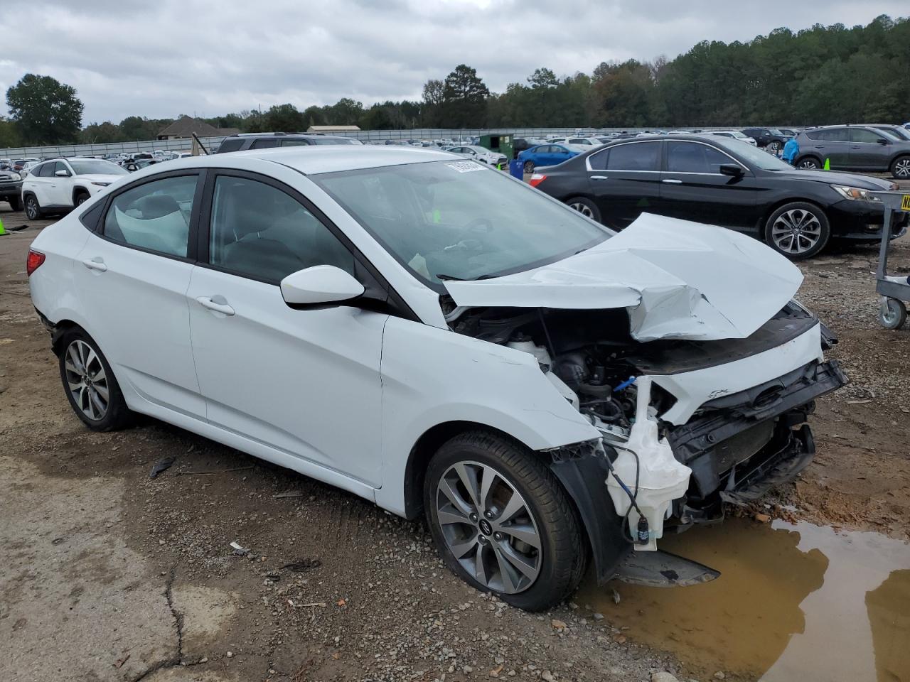 2017 Hyundai Accent - Image 4