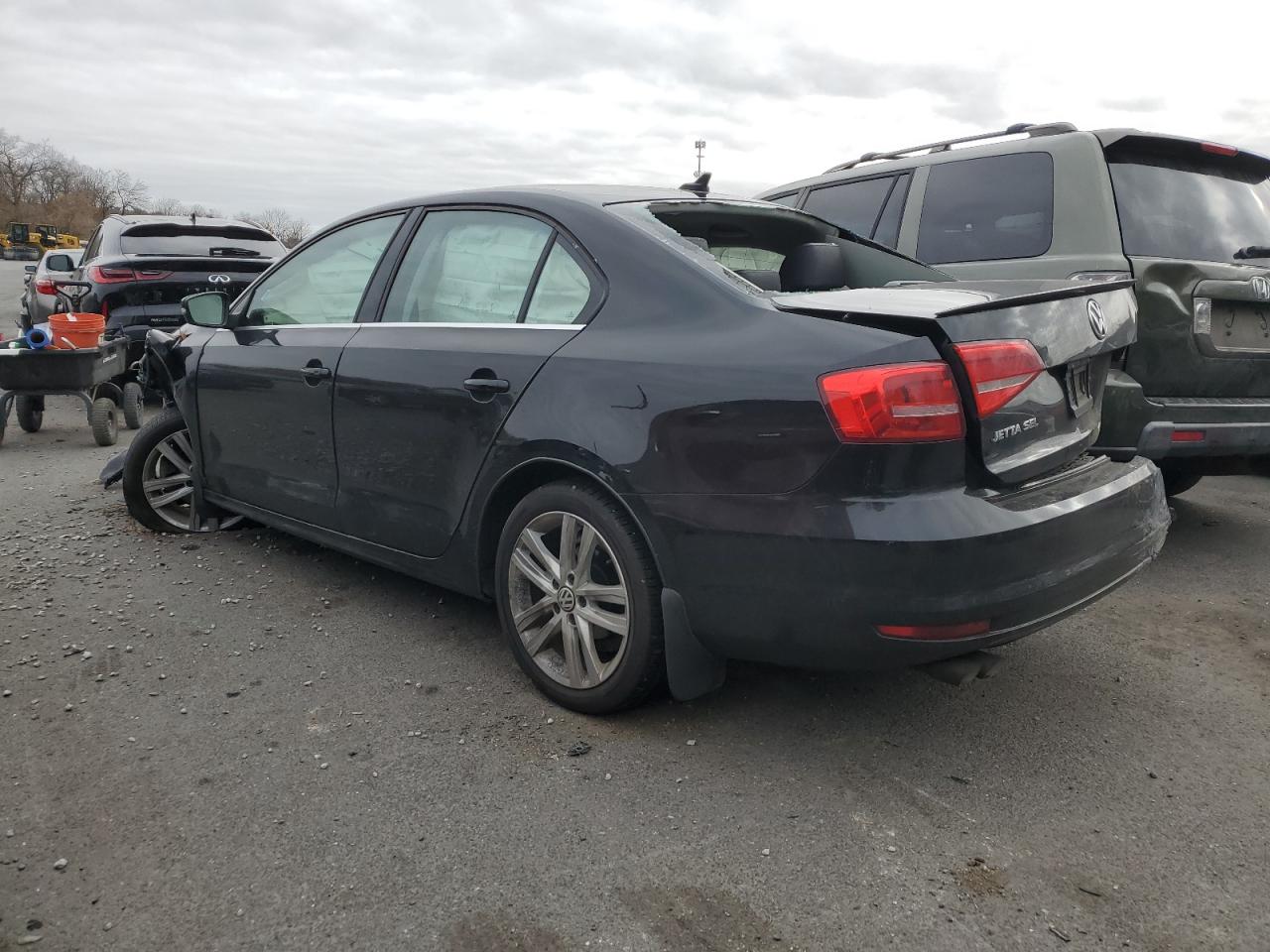 2015 Volkswagen Jetta - Image 2